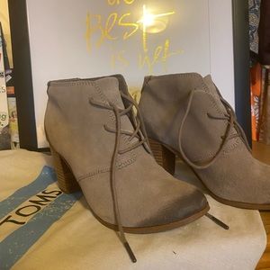 Toms suede booties!